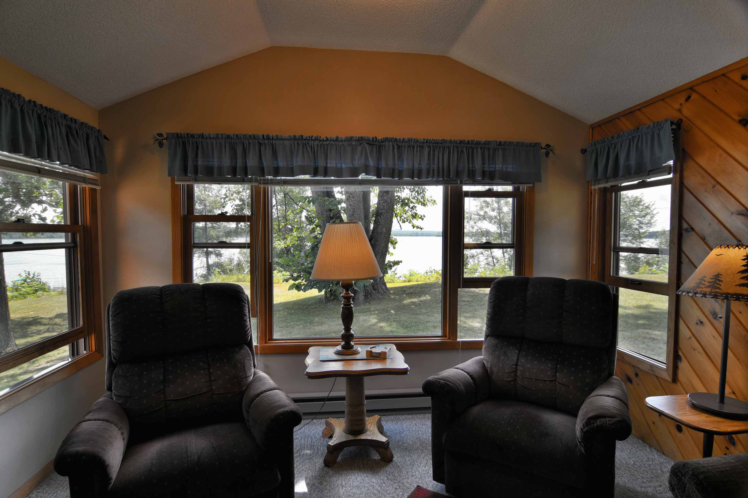 Cabin 3 Two Bedroom Cabin on Lake Chetac in Birchwood, Wisconsin