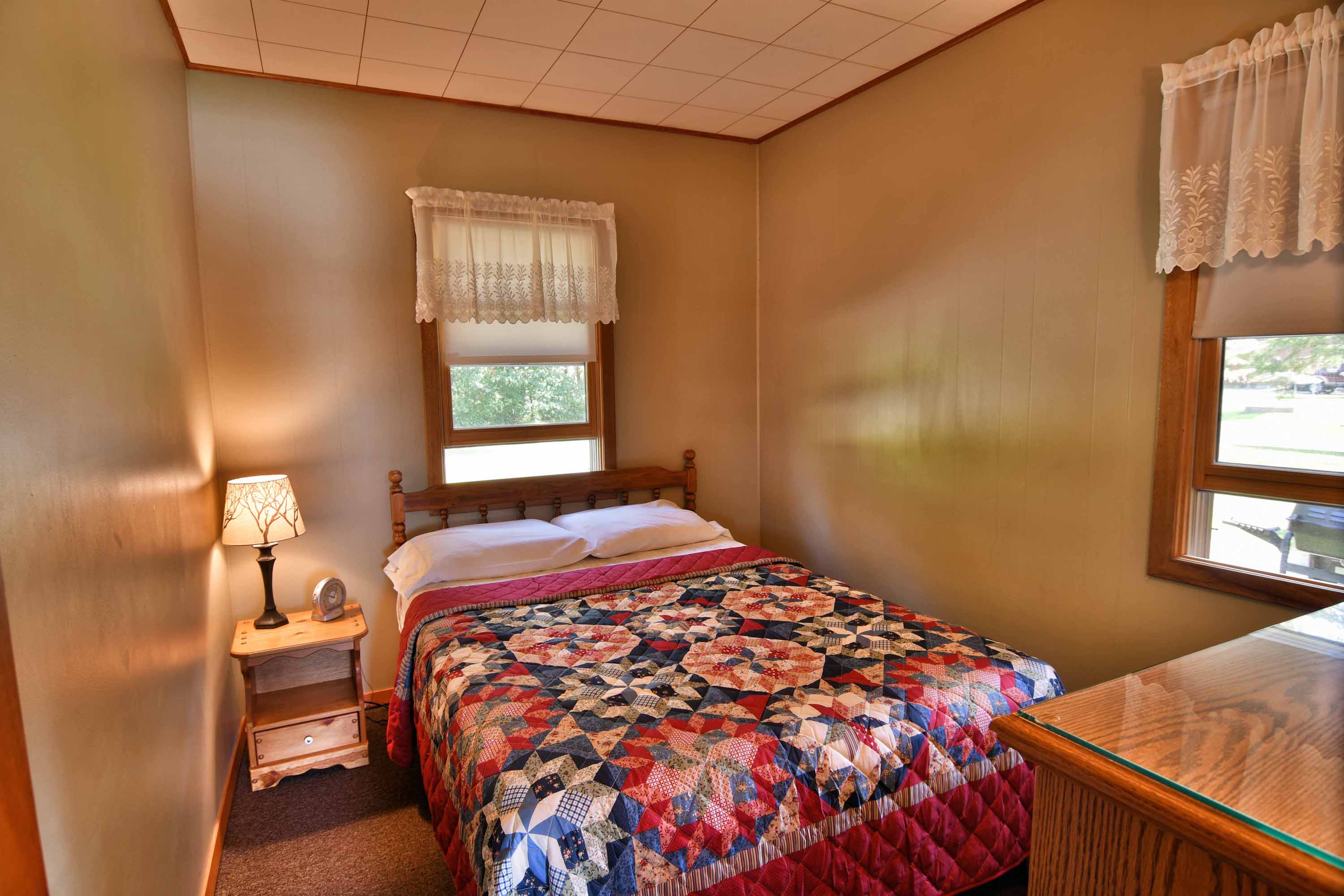 Cabin 4 Birchwood, Wisconsin Cabin Rental on Lake Chetac