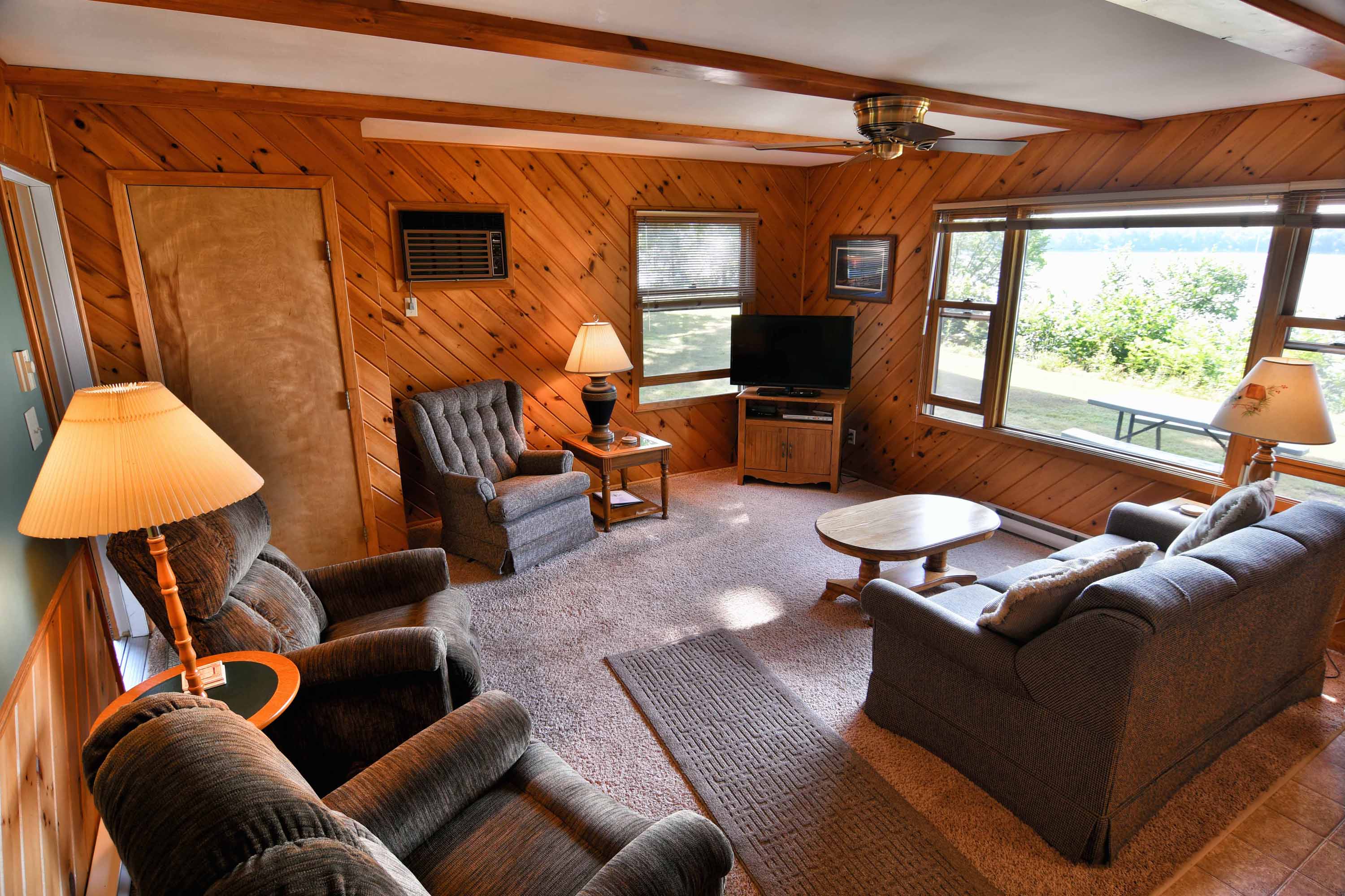 Cabin 5 2 Bedroom Lake Chetac Cabin Rental in Birchwood