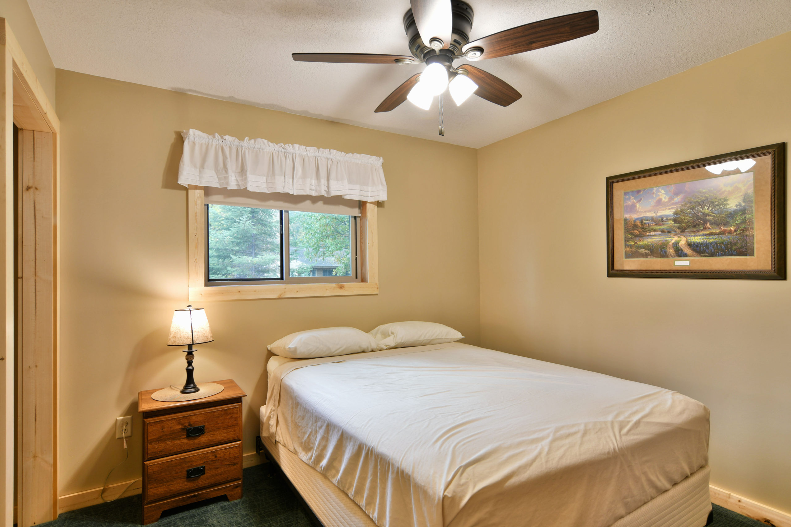 Cabin 8 New 4 Season Cabin Rental in Birchwood, WI